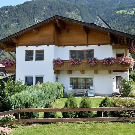Steinlechner-Meyer Elisabeth Apartment Stumm
